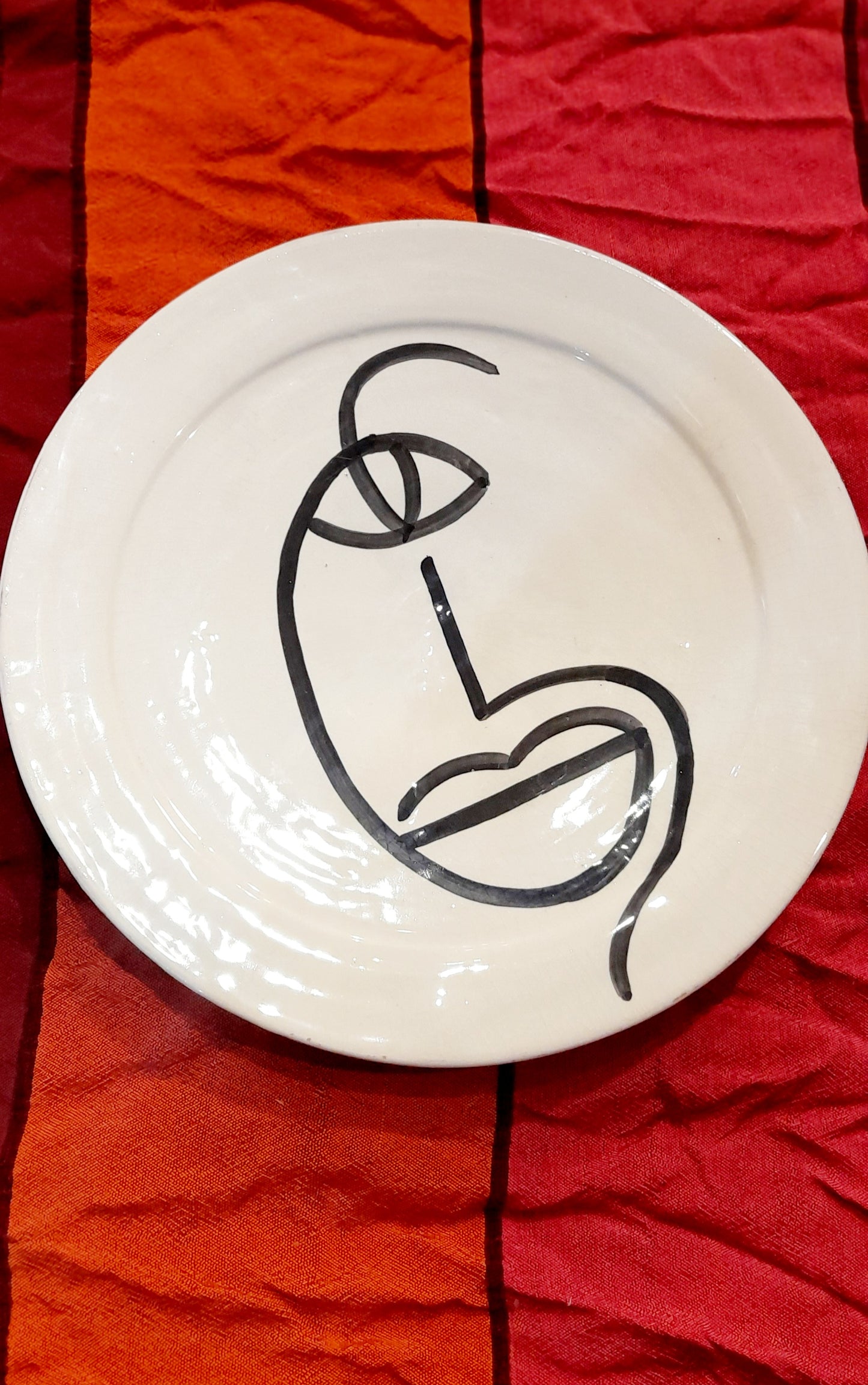 Picasso-Inspired Face Plate – Hand-Painted White Ceramic