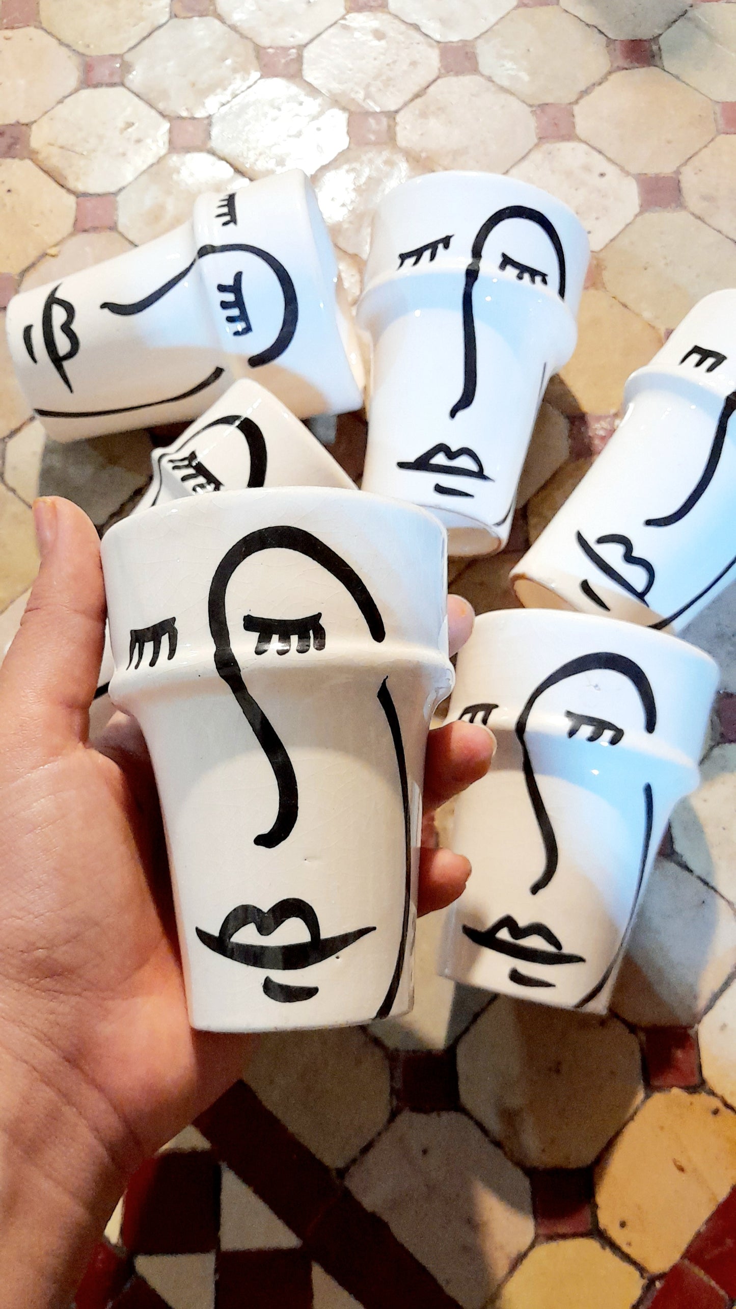A cups for coffee Baced on picaso panting
