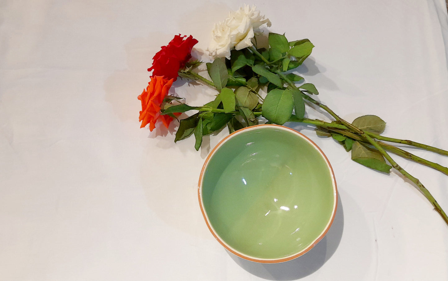 Modern Summer Ceramic Bowls – Handcrafted in Vibrant Colors