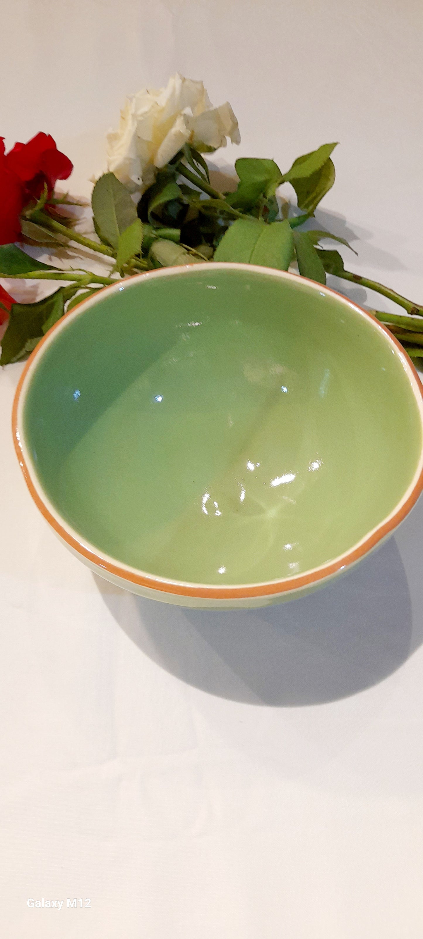 Modern Summer Ceramic Bowls – Handcrafted in Vibrant Colors