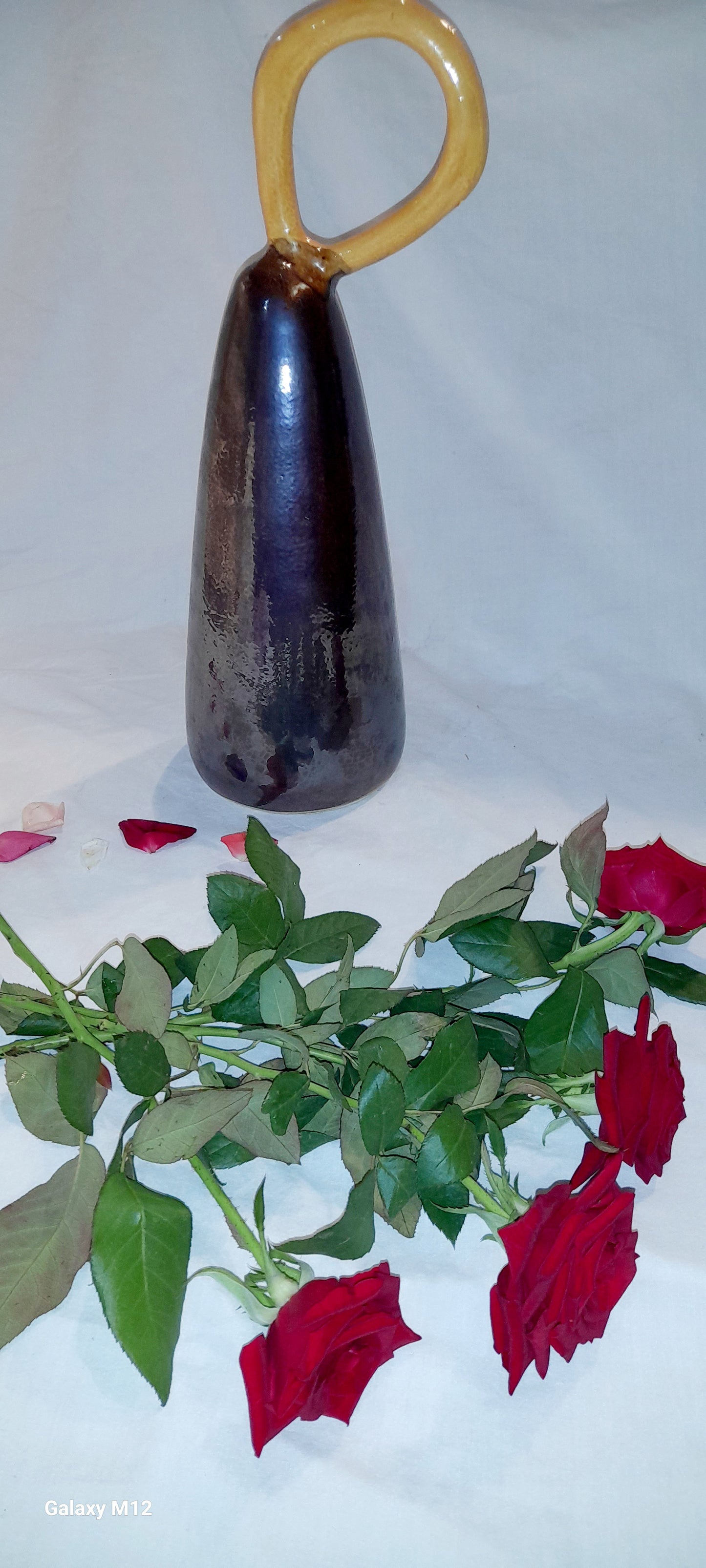 Modern Ceramic Vase – Minimalist Home Decor