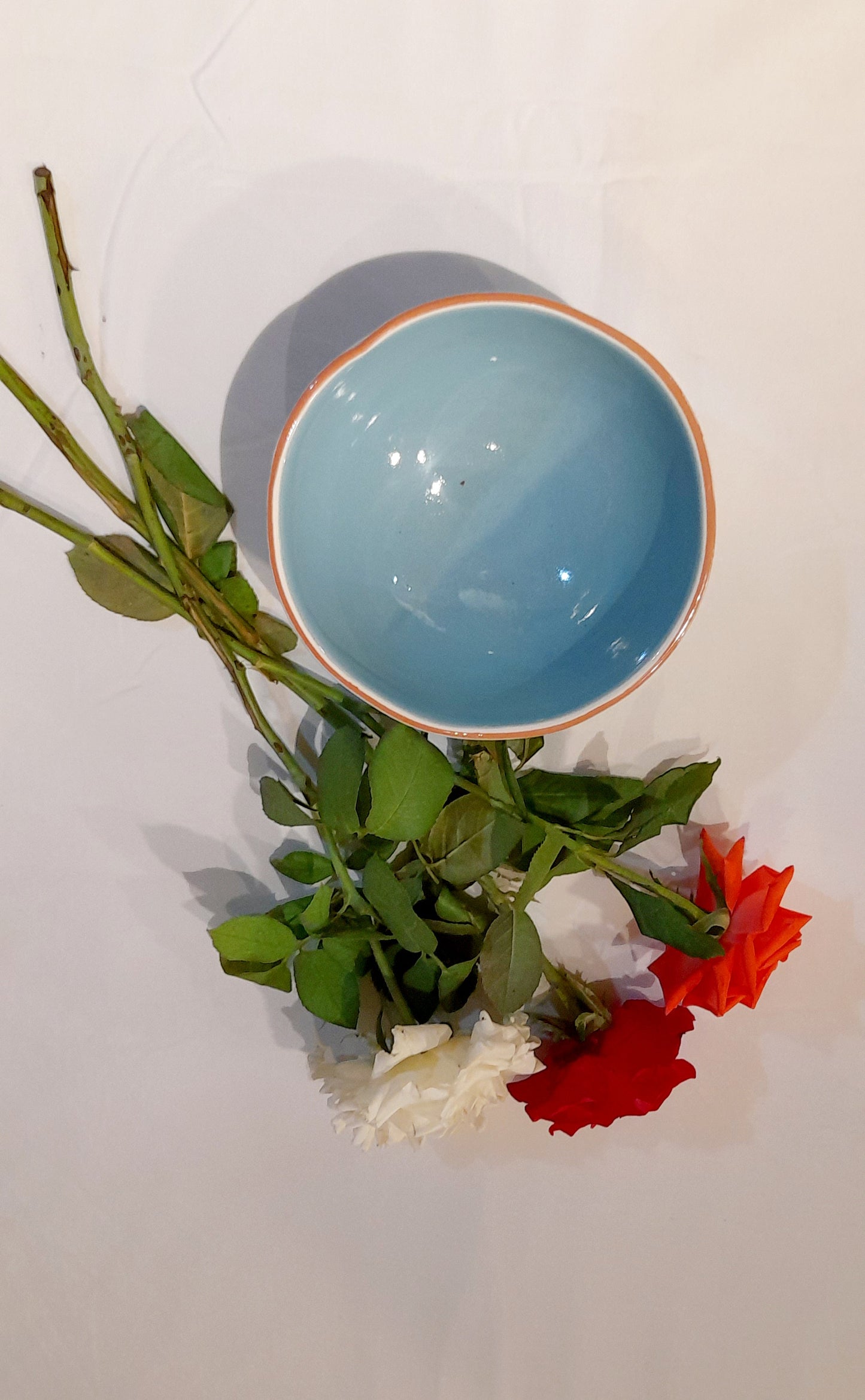 Modern Summer Ceramic Bowls – Handcrafted in Vibrant Colors