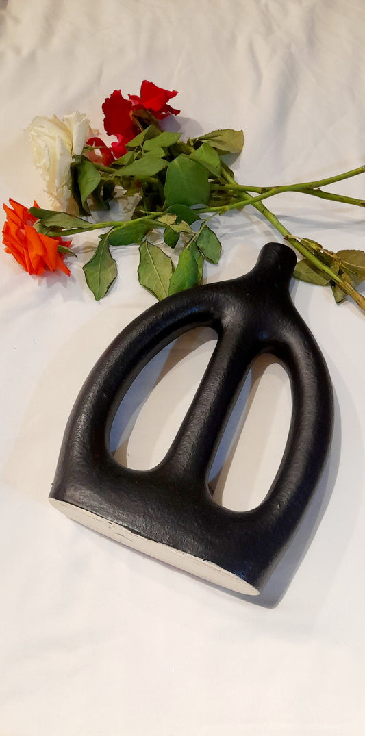 Modern Moroccan Ceramic Vase – Black Sculptural Design