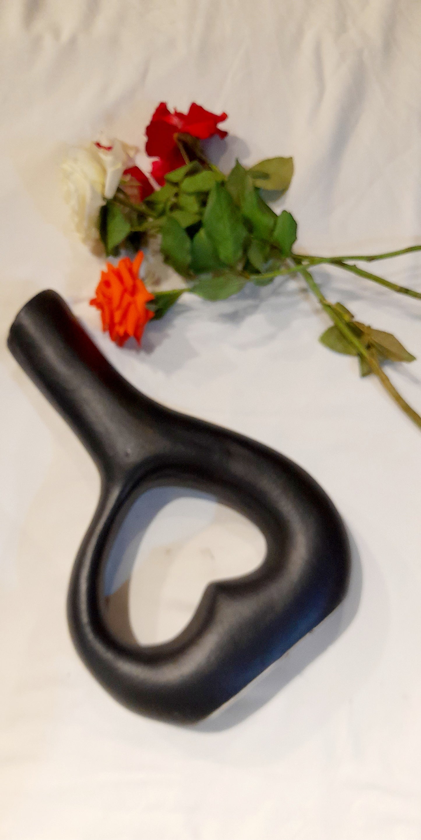 Heart-Shaped Black Ceramic Vase – Modern Moroccan Decor